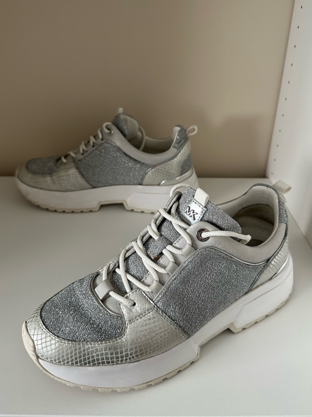 MK Cosmo Trainer in Silver